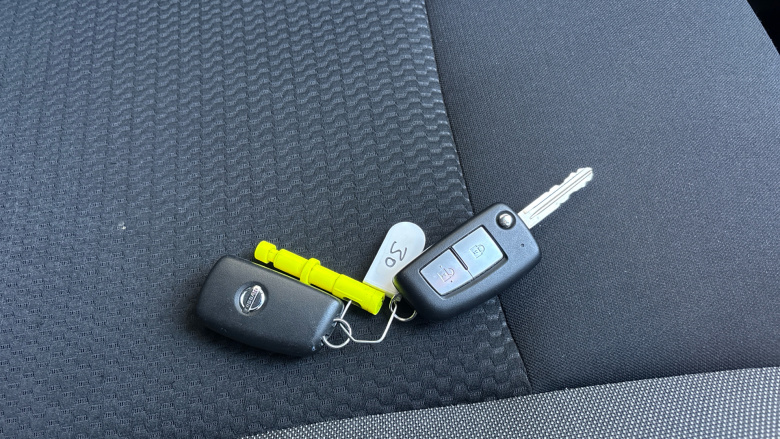 Nissan Qashqai 1.3 DiG-T Acenta Premium 5dr Petrol Hatchback